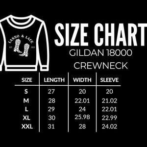 Peut inclure: Un tableau des tailles pour les sweat-shirts &agrave; col rond Gildan 18000. Le tableau indique la taille, la longueur en pouces, la largeur en pouces et la longueur des manches en pouces pour les tailles S, M, L, XL et XXL.
