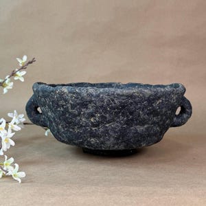 Vintage Finish Paper Mache Bowl: Black Textured Rustic Decor (10 inch)