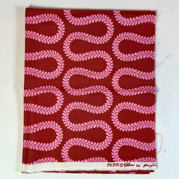 Tula Pink's Foxfield - one fat quarter cut of the Serpentine print in pink and red.