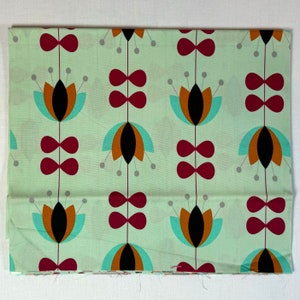 Nordika by Jeni Baker - one fat quarter cut of the mid-century modern flowers print in mint