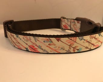 Pale Yellow Arrows on Brown Nylon 1 inch Dog Collar