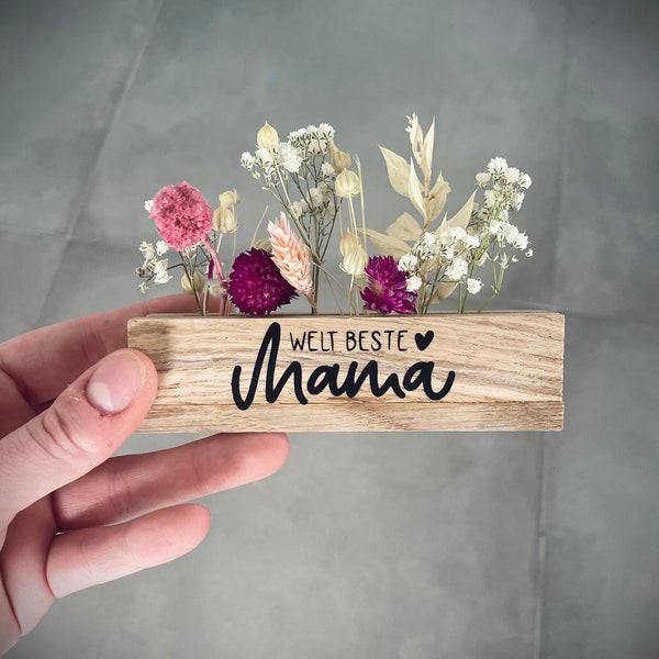 Trockenblumendeko/Muttertag/ Blumenleiste klein/ Kleines Geschenk/ Schriftzug/ Trockenblumenboard/ Holzdeko/ Mama