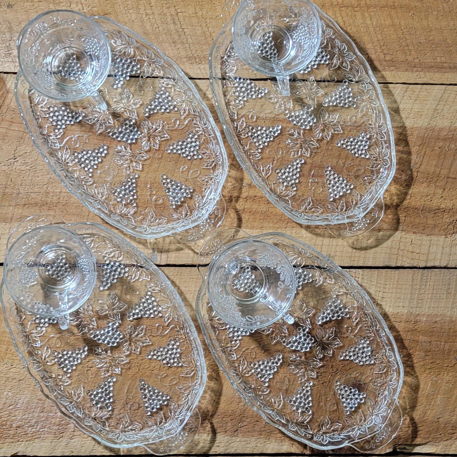 Vintage Anchor Hocking Serva-Snack 8 Pc Set