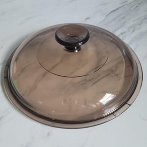 Vintage Visions Pyrex V-2.5-C Amber Glass Replacement Lid, 8.5" Diameter, Corning Ware 2.5L 2.5 Qt Casserole Lid