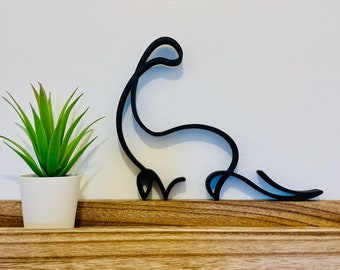 Diplodok – dekoracja w stylu minimalistycznym/liniowym – wyprodukowano we Francji – przyjazna dla środowiska – pomysł na prezent dla miłośników dinozaurów – Dino Decor