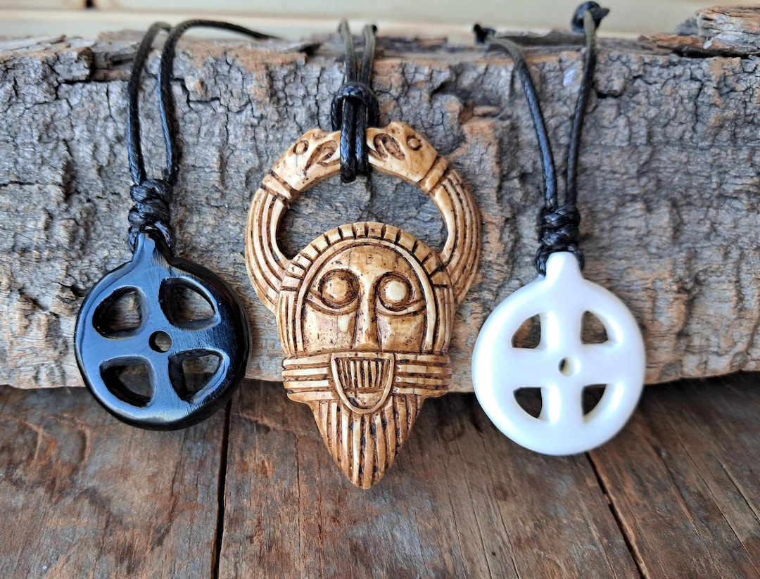 Odin Mask Necklace – Amulet of the Allfather, Keeper of Wisdom and ...