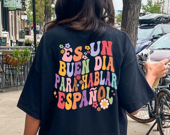 Retro maestra shirt Cute Maestra gift Bilingual Teacher shirt Spanish teacher gift shirt Back to school gift bilingue Maestra gift