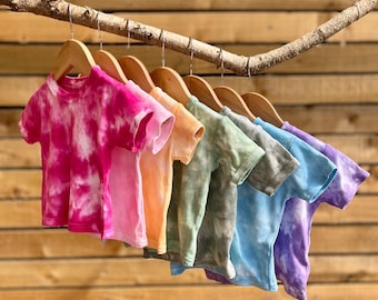 Personalisiertes Baby / Kinder erster Geburtstag Tie Dye T-Shirt - Benutzerdefinierter Name oder Zitat