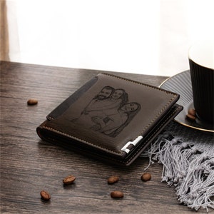 Billetera con clip para dinero personalizada grabada en la parte delantera y trasera para hombres - Billetera delgada y elegante de cuero PU - Regalo de aniversario y día del padre