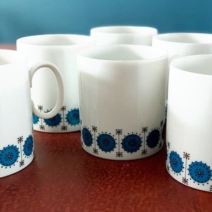 Vibrant Vintage - Thomas Rosenthal coffee cups