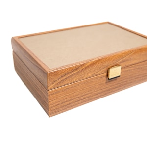 Juego de mahjong con cartas en caja de madera de roble