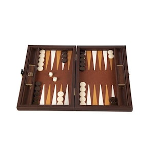 Braided straw dark brown backgammon set for travel