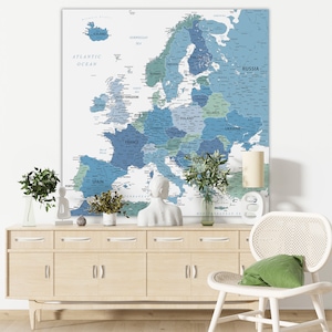 Carte politique très détaillée de l'Europe en téléchargement numérique - poster carte de l'Europe neutre bleu | Décoration murale imprimable de carte européenne à la maison d'école