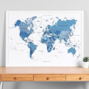 Detaillierte XL Weltkarte - Printable Blaue Karte | Politische Weltkarte Poster | Herunterladbare große Weltkarte