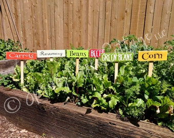 Handmade Wooden Garden Stakes Hand-painted With Custom Colors And Fonts