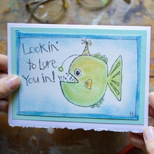 Tarjetas de cumpleaños caprichosas para él, divertida tarjeta de cumpleaños de pez, acuarela original en blanco, tarjeta de felicitación náutica de 5 x 7, arte pequeño enmarcable