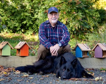 Mangiatoie per uccelli, mangiatoia per uccelli canori, splendidamente realizzata a mano per uccelli selvatici in cedro del Pacifico nord-occidentale