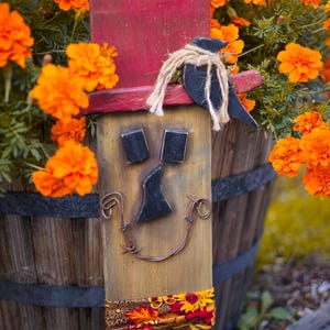 Hand-Painted Scarecrow Porch Decor: Rustic Barnwood Autumn Sign