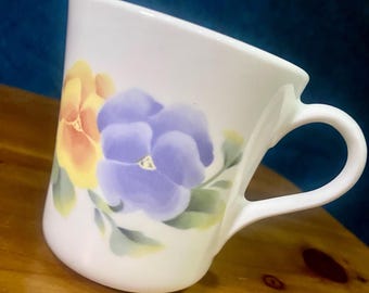 Corning Summer Blush Pansies Flower Multi Color Vintage Coffee Mug
