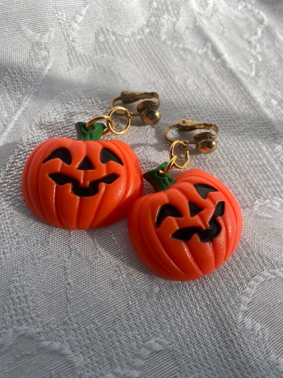 Vintage Halloween Pumpkin Clip Earrings