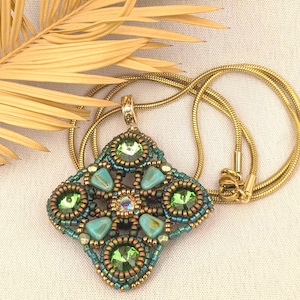 Handmade Green Crystal Pendant Necklace – Gold & Bronze Beaded Jewelry with Gold-Plated Snake Chain and Gold-plated bail