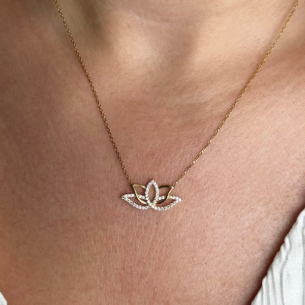 Collier lotus · Argent sterling 925 · Bijoux à énergie positive · Pendentif yoga · Collier pour elle · Cadeau pour petite amie · Bijoux de méditation