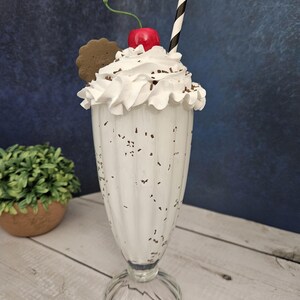 Fake Ice Cream Shake: Strawberry Dessert Display Food Cookies & Cream