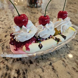 Fake Banana Split Sundae: Display Food, Party Prop