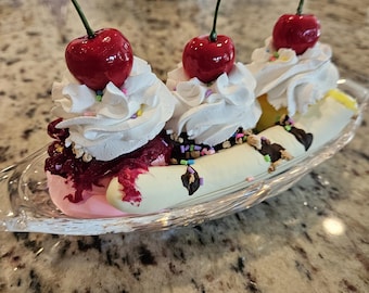 Fake Banana Split Sundae: Display Food, Party Prop