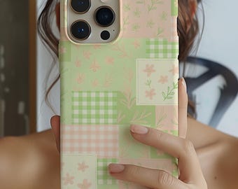 パステルグリーンのパッチワークフローラル柄スマホケース、プレッピーガーリーコテージコアフラワーギンガムチェックケース、iPhone 16 15 14 13 12 11 Pro Max 8 Plus X XR XS用