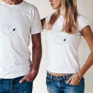 Liebe zu reisen Shirt, World Traveller Shirt, Urlaub Shirt, Abenteuer Shirt, Geschenk für Reisende, lustiges Reise-Shirt, Liebesreisen, Reisen
