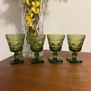 Vintage Indiana Glass Park Lane Goblets // 4oz Avocado Green Square Base // Set of 4 - 2 sets  available // Mid Century Modern Glassware