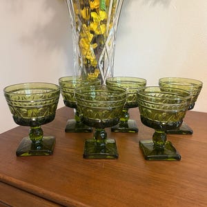 Vintage Indiana Glass Park Lane Champagne Sherbet/Cocktail Glass / 6oz Avocado Green Square Base // Set of 6 // Mid Century Modern Glassware
