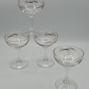 Vintage Etched Wheat Stemware // Set of 4 Coupe Glasses // Mid-Century Barware with Gold Trim