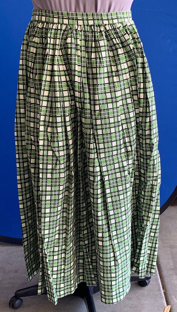 Recollections Green Plaid Walking Skirt . Size s/… - image 1