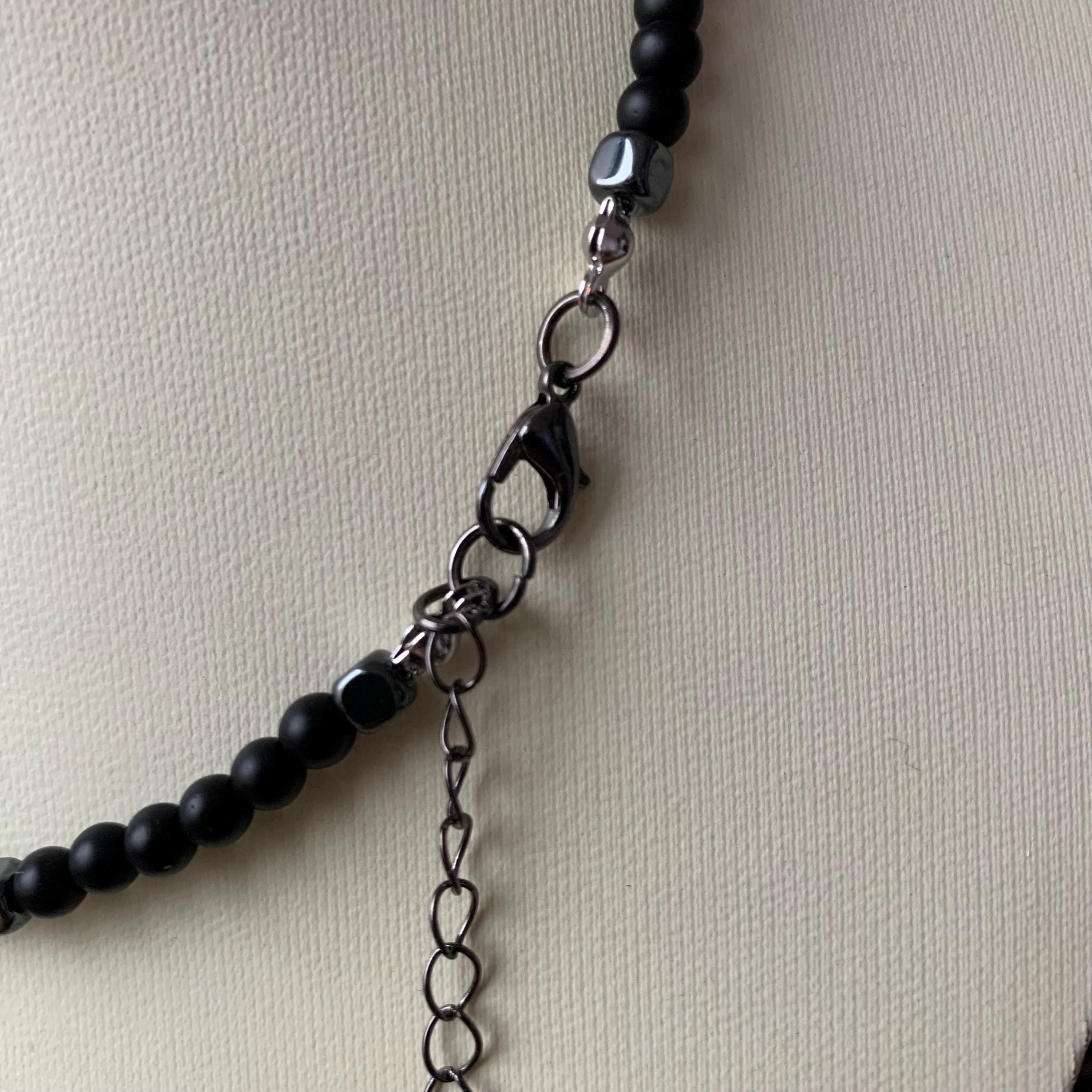 Gothic Halskette – Schwarzes Onyx-Herz Mit Fledermausflügeln – Verstellbar, Hypoallergen
