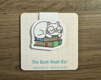 Reading Cat Magnetic Bookmark: Book Lover Gift