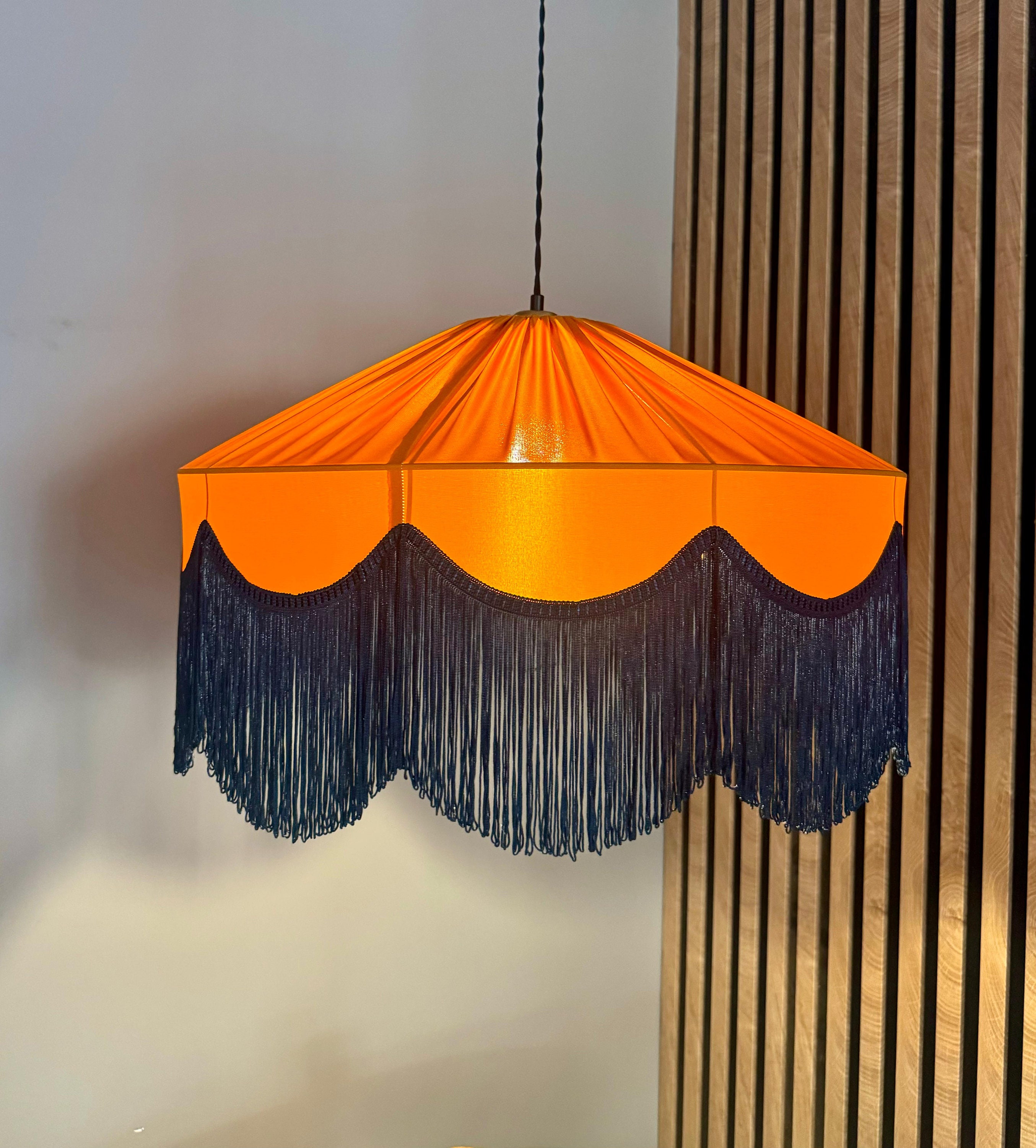 【IENA】FrenchLinen JK Silk Satin Fabric and Fringed Chandelier, Lampshade, Vintage