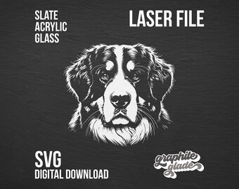 以下が含まれることがあります： ベルナー・マウンテンドッグの頭の白黒イラスト。画像は「LASER FILE」、「SVG DIGITAL DOWNLOAD」、「SLATE ACRYLIC GLASS」、「graphite glade」とラベル付けされています。