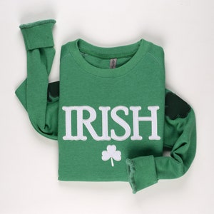 Irish Embroidered Kelly Heather Clover Crewneck St. Patrick&#39;s Celebration Sweater
