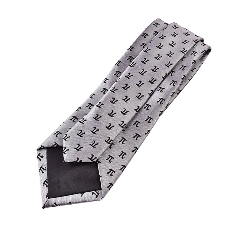 Puede incluir: Una corbata de seda gris con un patr&oacute;n repetido negro del s&iacute;mbolo matem&aacute;tico pi.