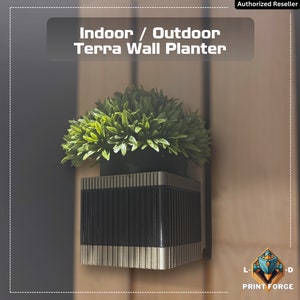 Square Terra Mid-Century Wall Planter | Indoor/Outdoor Plant Pot with Drip Tray | Modern Home Plant Decor | Wall Mounted Flower Pot Planter