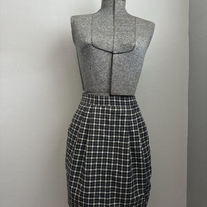 Vintage Women’s Black plaid mini skirt, wool blend, size 6