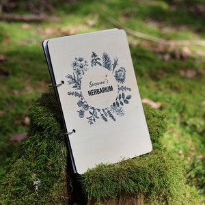 Libro de colección de flores, corona de flores, herbario personalizado, idea de regalo para amantes del jardín, flores prensadas, idea de regalo niños