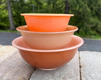 Juego de 3 cuencos apilables PYREX Autumn Rainbow vintage con base transparente