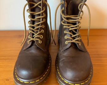 Dr. Martens 1460 8-Eye Crazy Horse Brązowe skórzane buty męskie, rozmiar 8