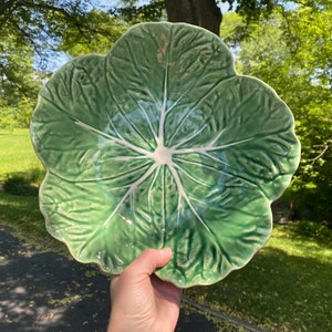 Bordallo Pinheiro Cabbage Collection 11-inch Serving Bowl Made in