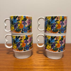 Set of 4 Vintage Mid Mod Flower Power Mugs Made in Japan