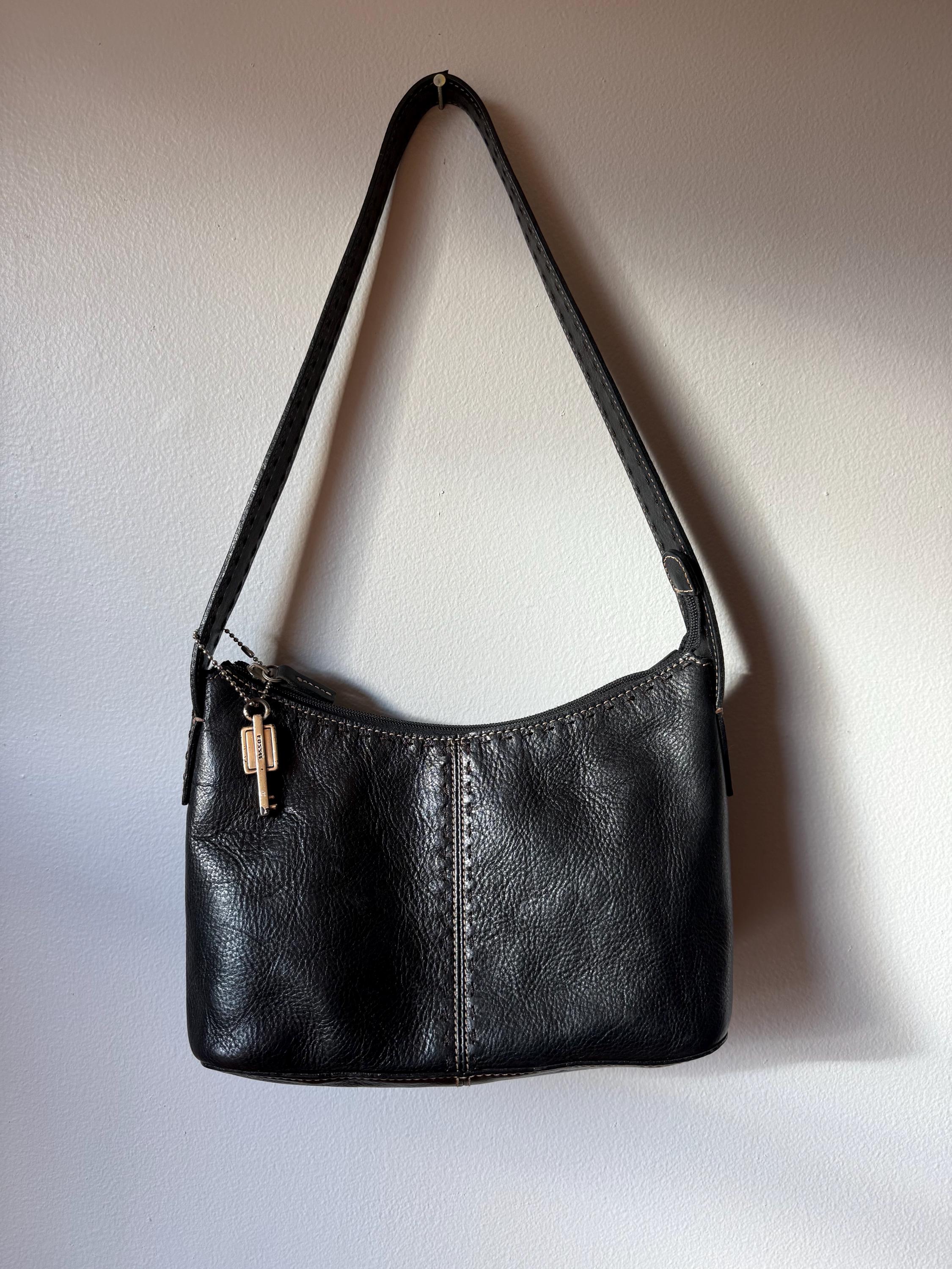 Vintage Y2K FOSSIL Black Leather Shoulder Bag With White Stitching