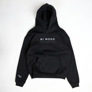 It Is What It Is-hoodie - zwart op zwart